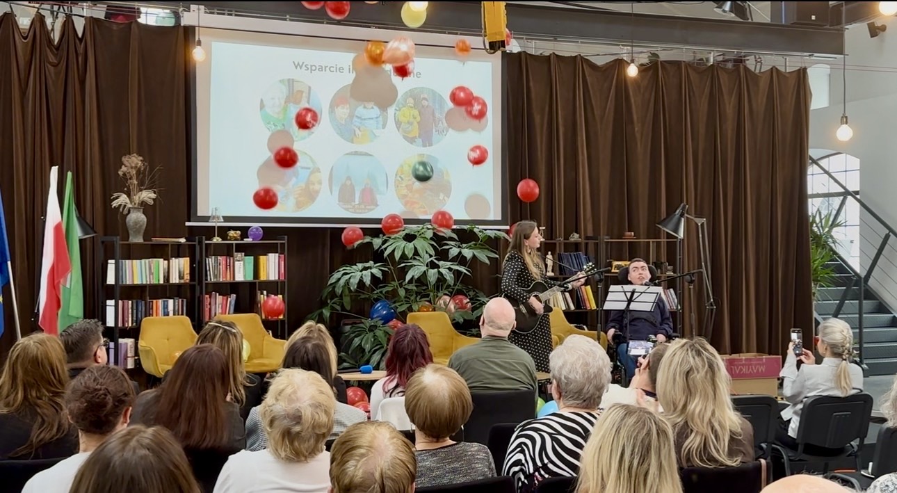 Usługi społeczne - spotkanie w Starej Kopalni.